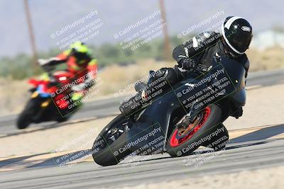 media/Oct-13-2025-Moto Forza (Mon) [[a66d839500]]/3-B Group/Session 3 (Turn 16)/